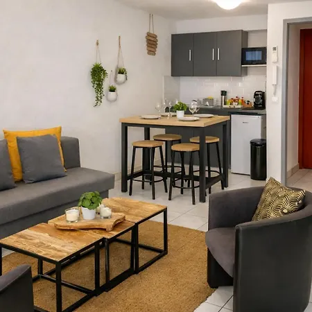 Appartamento L'escale : Duplex 4 Pers. Asterix, Aeroport Roissy Cdg, Paris